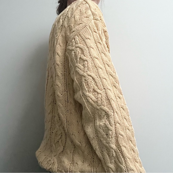 Vintage Light Yellow Knit Sweater - Picture 6 of 13